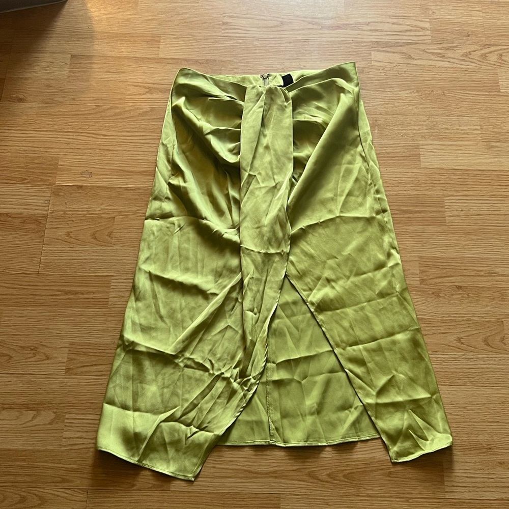Silk like skirt